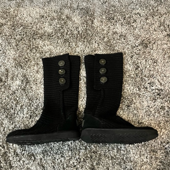 UGG Australia - Authentic Classic Cardy Boots - Picture 1 of 7